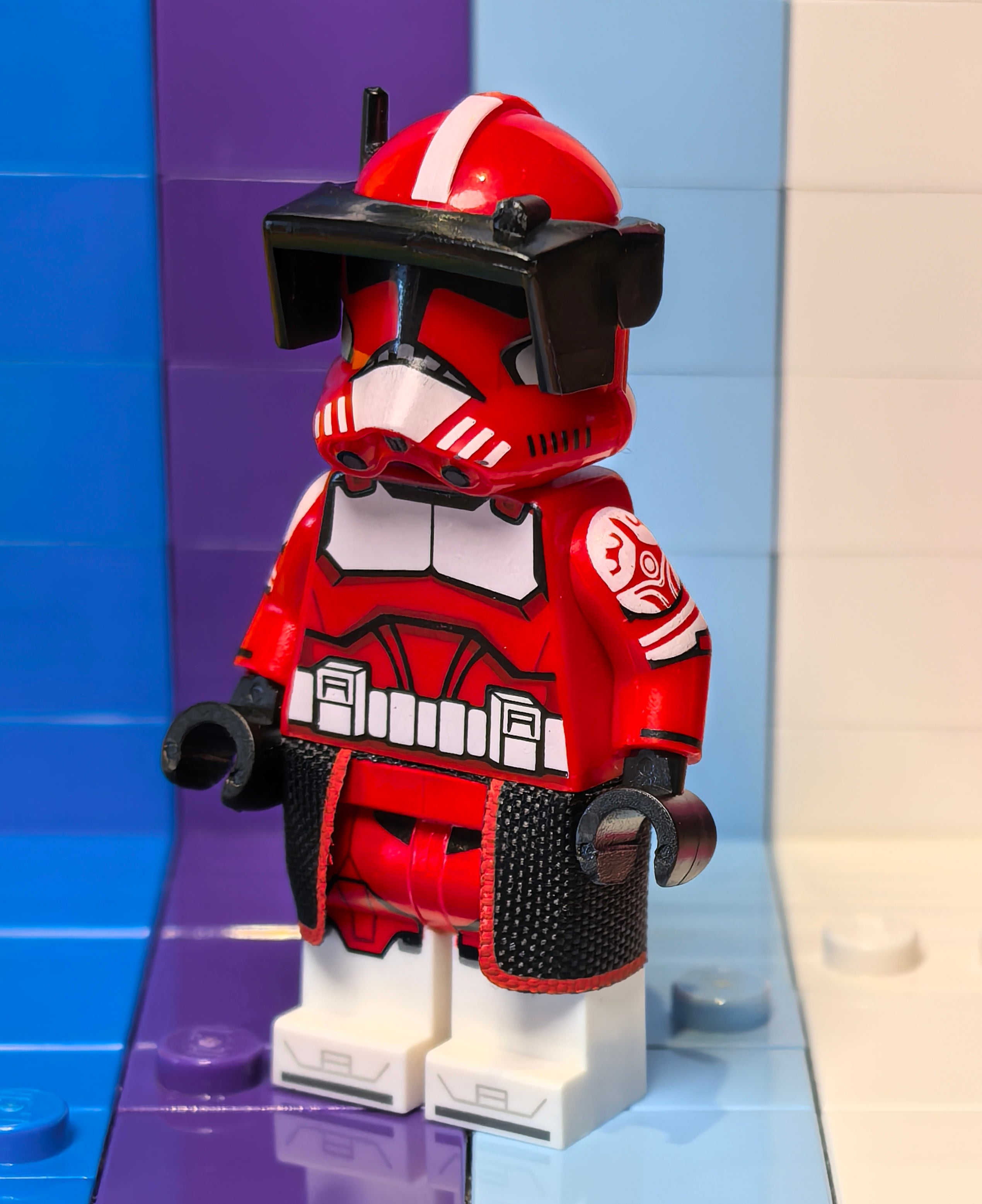 Commander Red Christmas 2025 (Replica Helm)