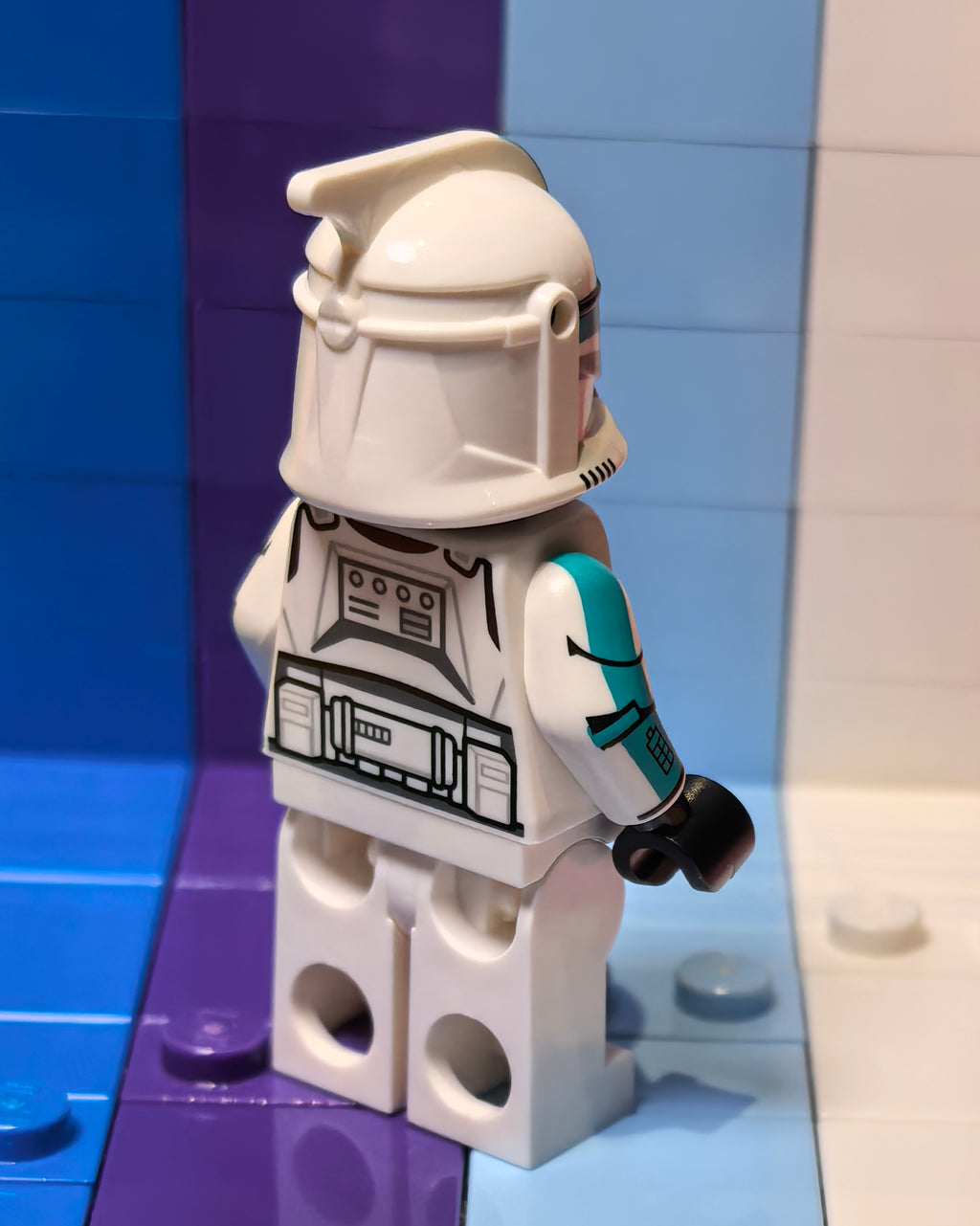 P1 Dark Turquoise Lieutenant (Replica Helm)