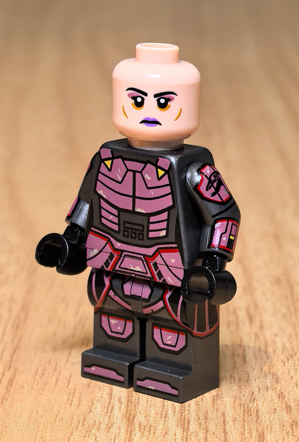 Shadow Syndicate Lady (Official Helm)