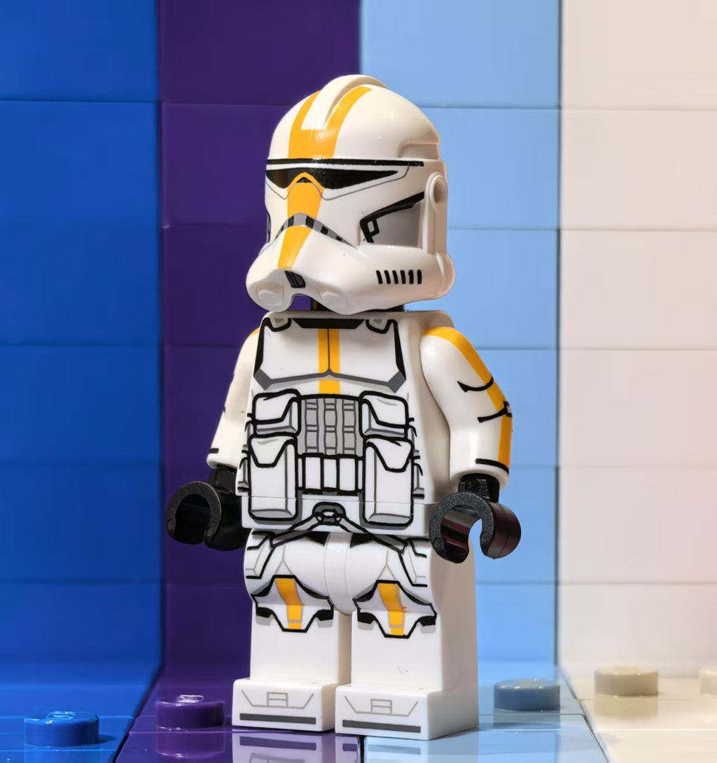 Yellow Recon Trooper (Replica Helm)