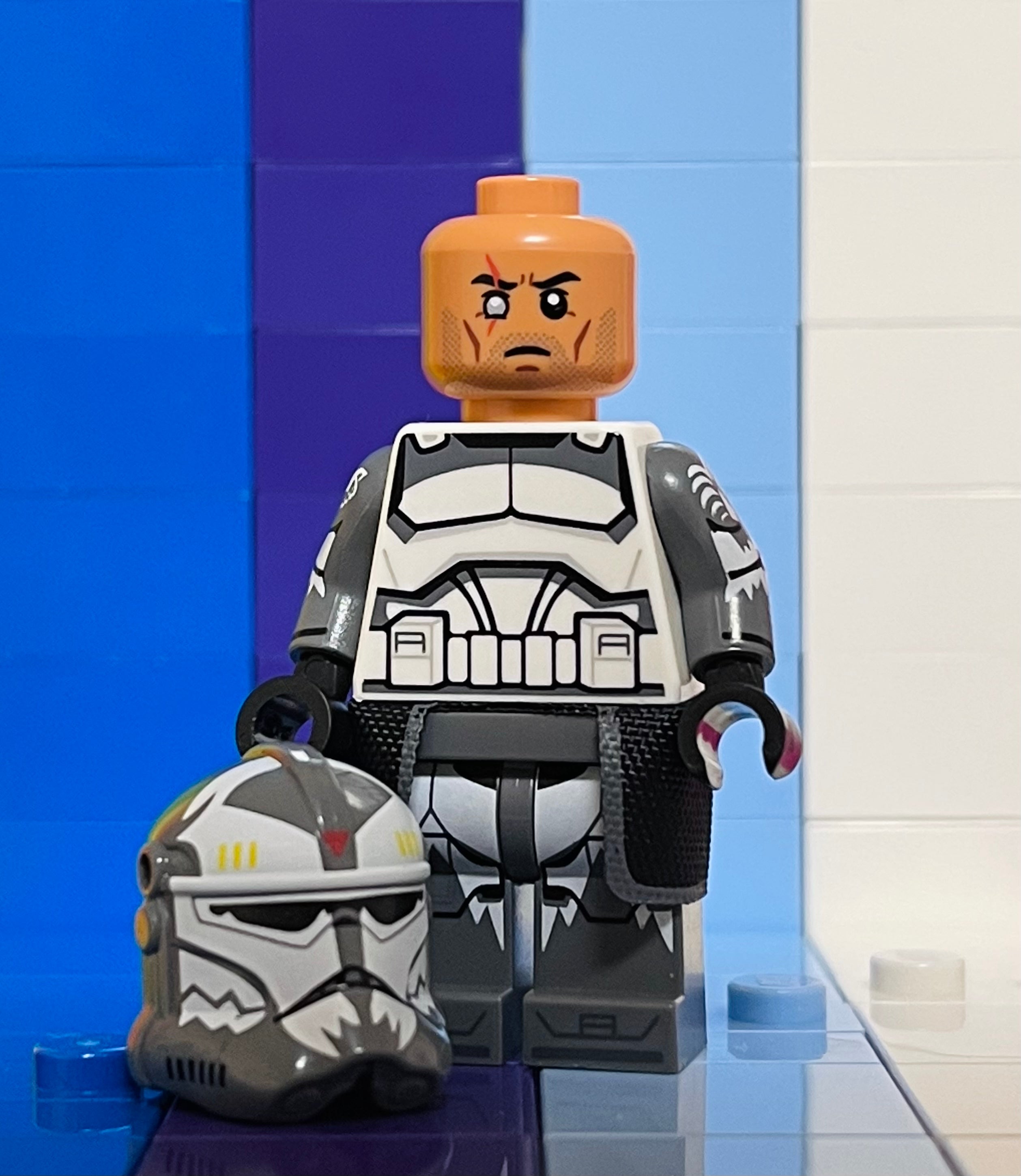 Commander Howl V3 2024 (Official Helm)