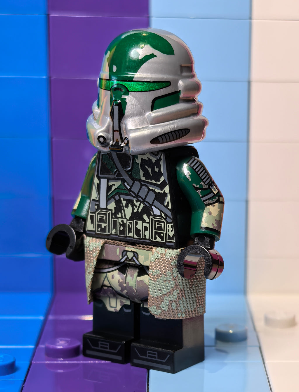 Camo Green Paratrooper Cmdr (Replica Helm)