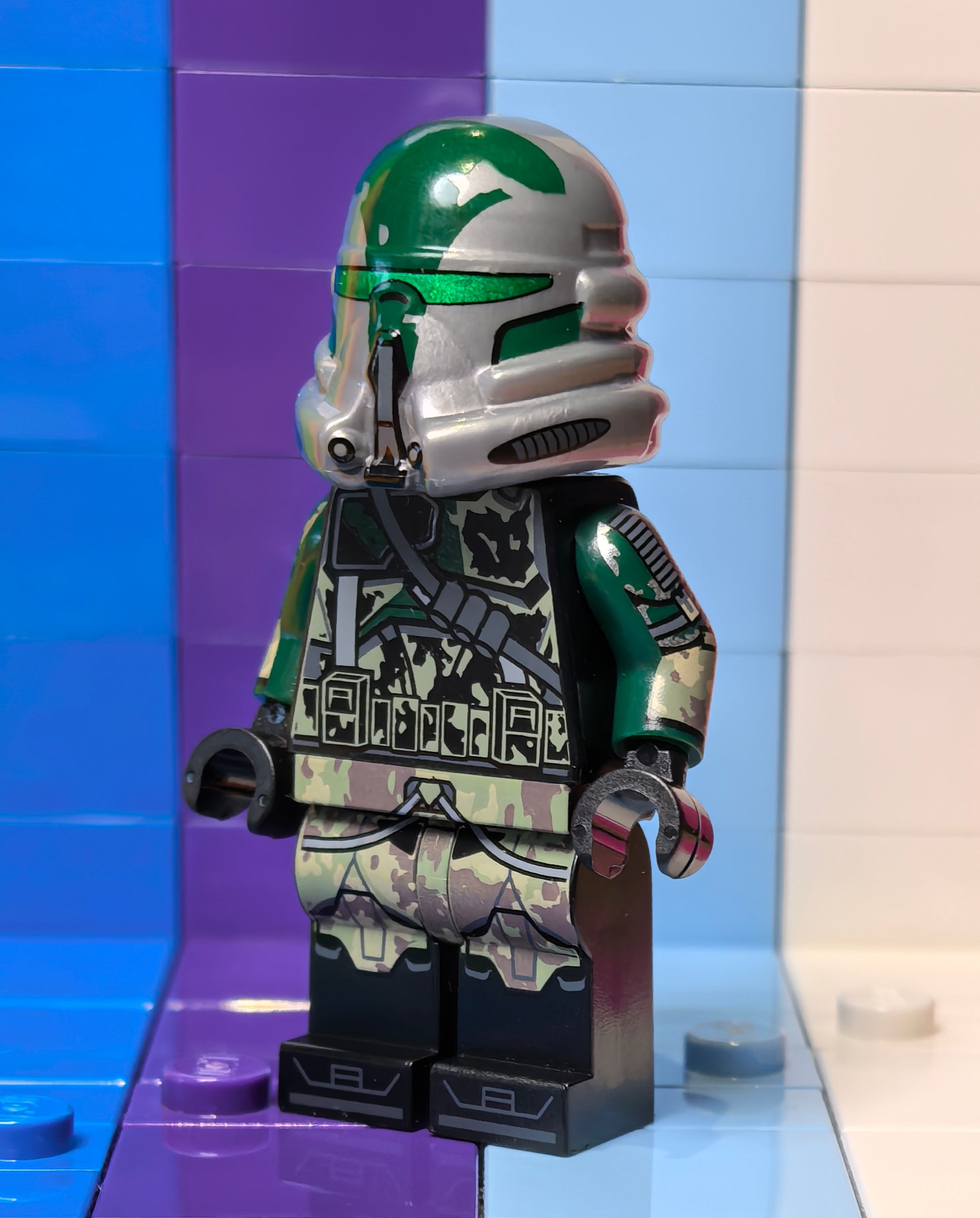 Camo Green Paratrooper Cmdr (Replica Helm)