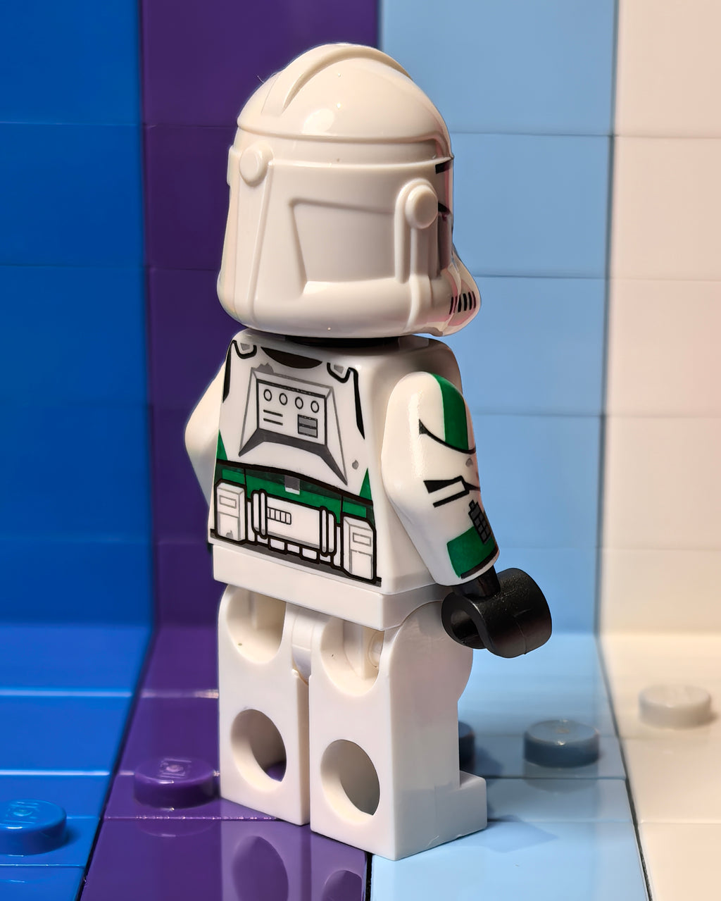 Rogue Green Trooper (Official Helm)