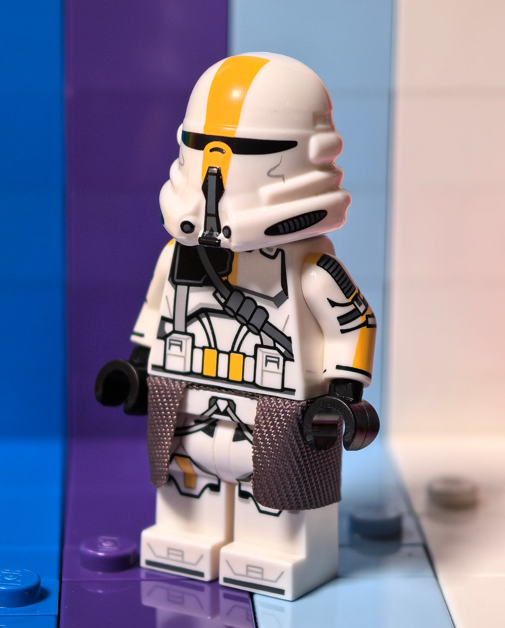 Yellow Paratrooper V2 (Replica Helm)