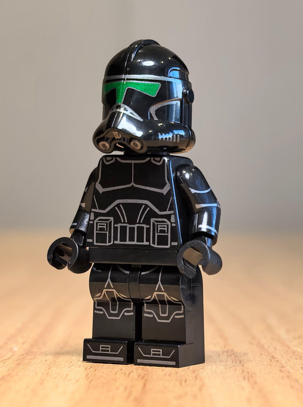 Black Elite Trooper (Replica Helm)