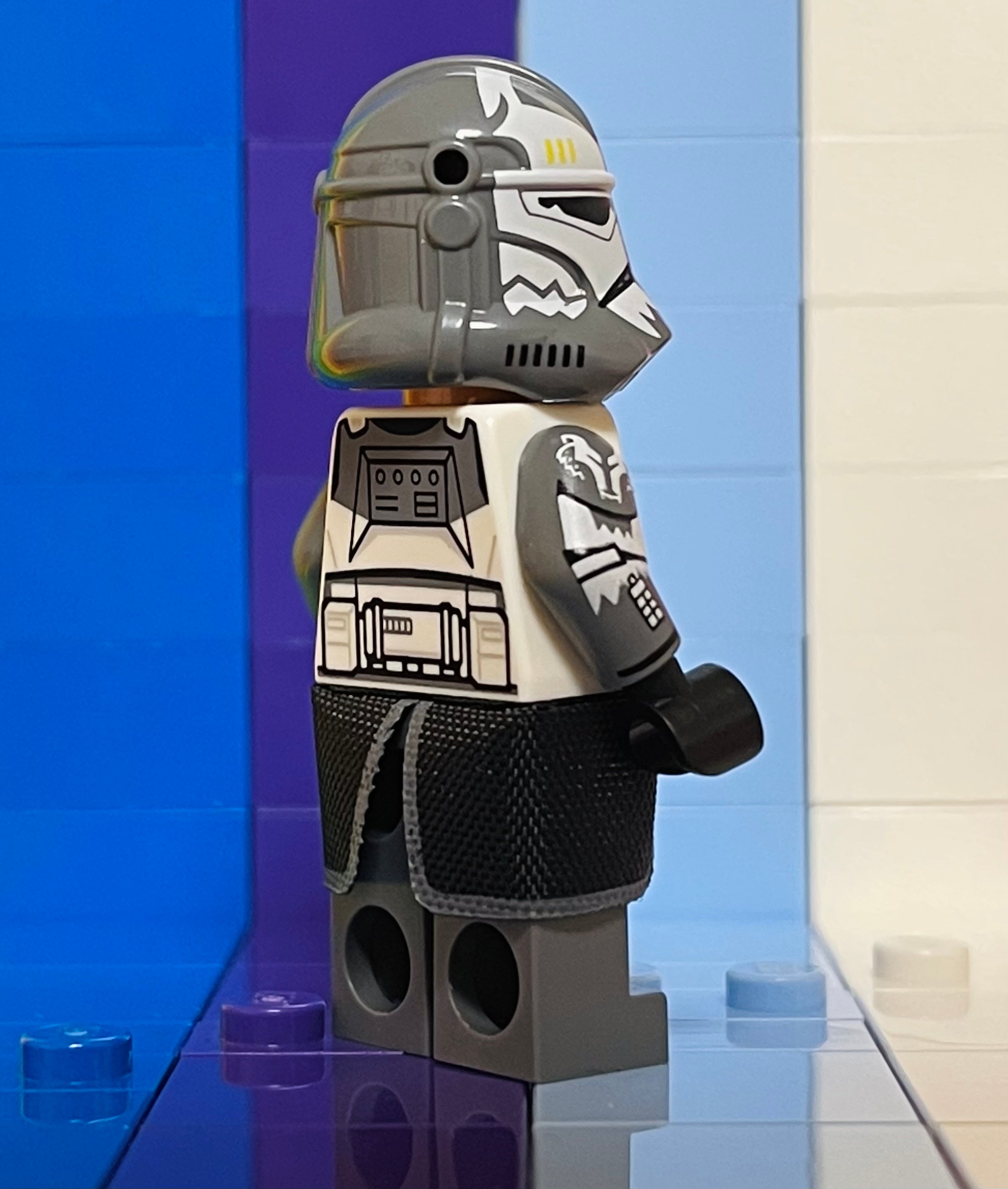 Commander Howl V3 2024 (Official Helm)