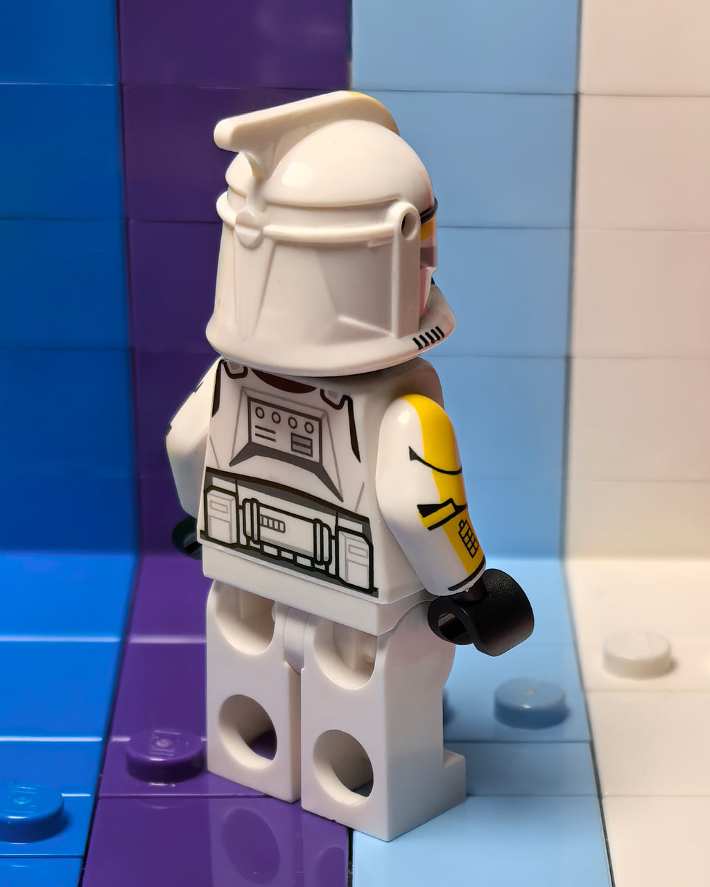 P1 Yellow Commander (Replica Helm)