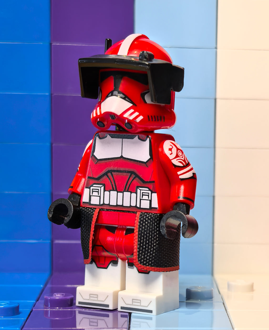 Commander Red Christmas 2025 (Replica Helm)