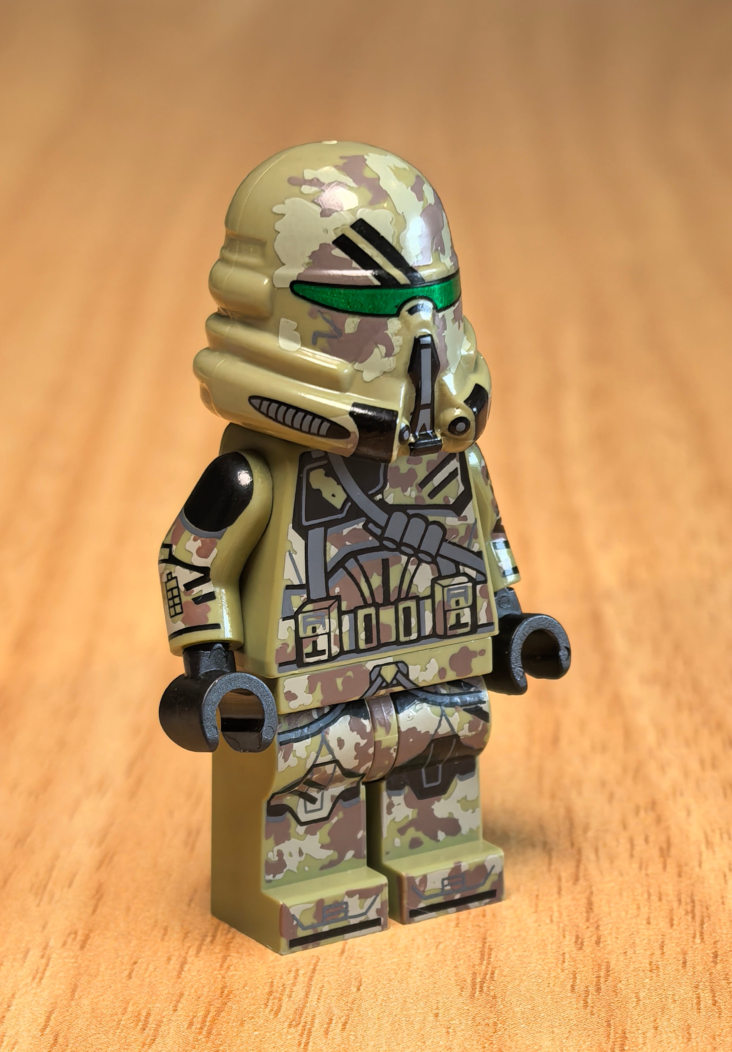 Camo Paratrooper (Replica Helm)